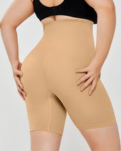 Carregar imagem no visualizador da galeria, bermuda redutora de medidas, bermuda empina bumbum, short levanta gluteos antes e depois